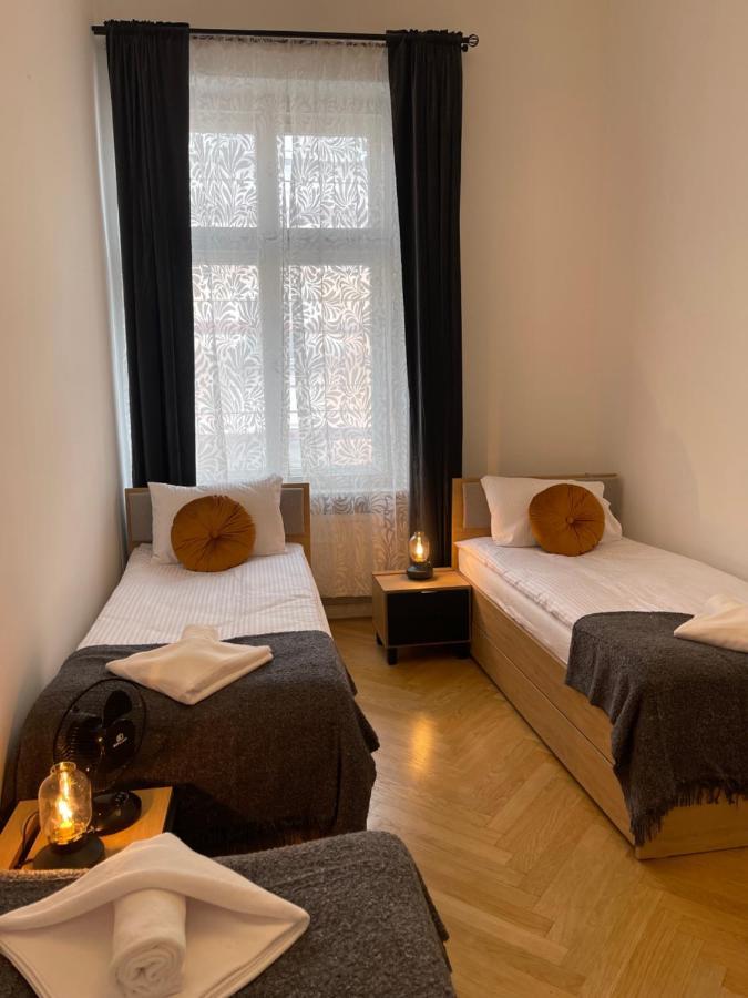 Golden Pearl - Main Square, 100 Sqm, 4 Rooms Krakow Dış mekan fotoğraf