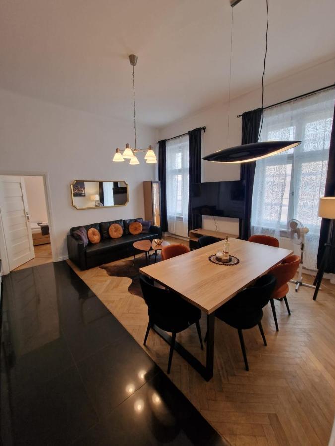 Golden Pearl - Main Square, 100 Sqm, 4 Rooms Krakow Dış mekan fotoğraf