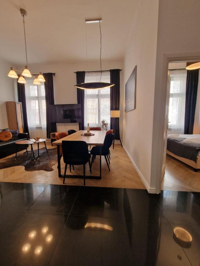 Golden Pearl - Main Square, 100 Sqm, 4 Rooms Krakow Dış mekan fotoğraf