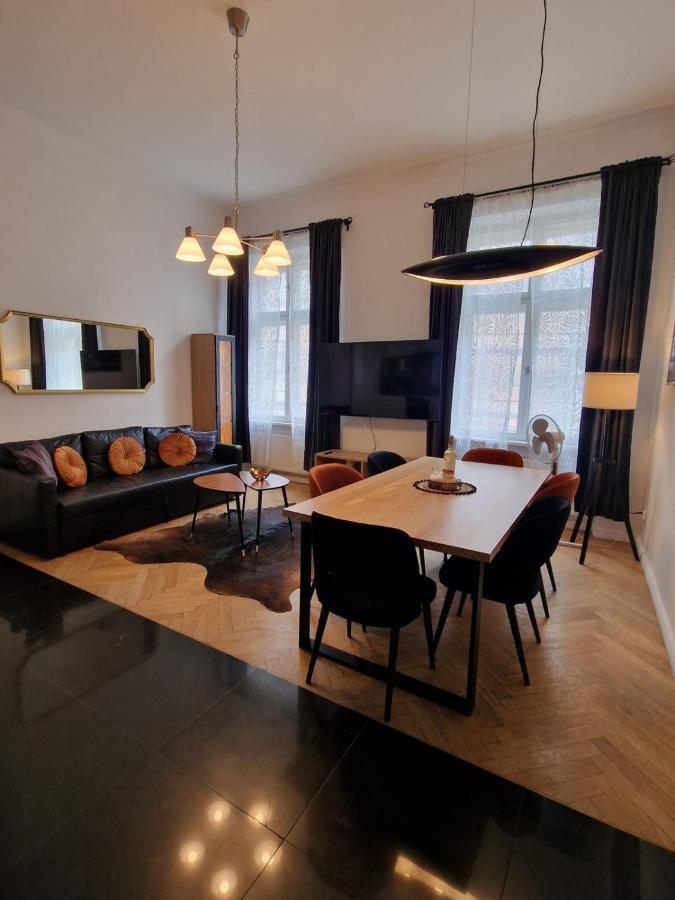 Golden Pearl - Main Square, 100 Sqm, 4 Rooms Krakow Dış mekan fotoğraf