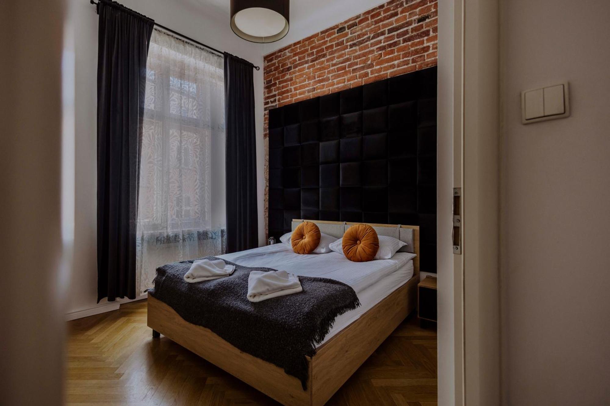 Golden Pearl - Main Square, 100 Sqm, 4 Rooms Krakow Dış mekan fotoğraf