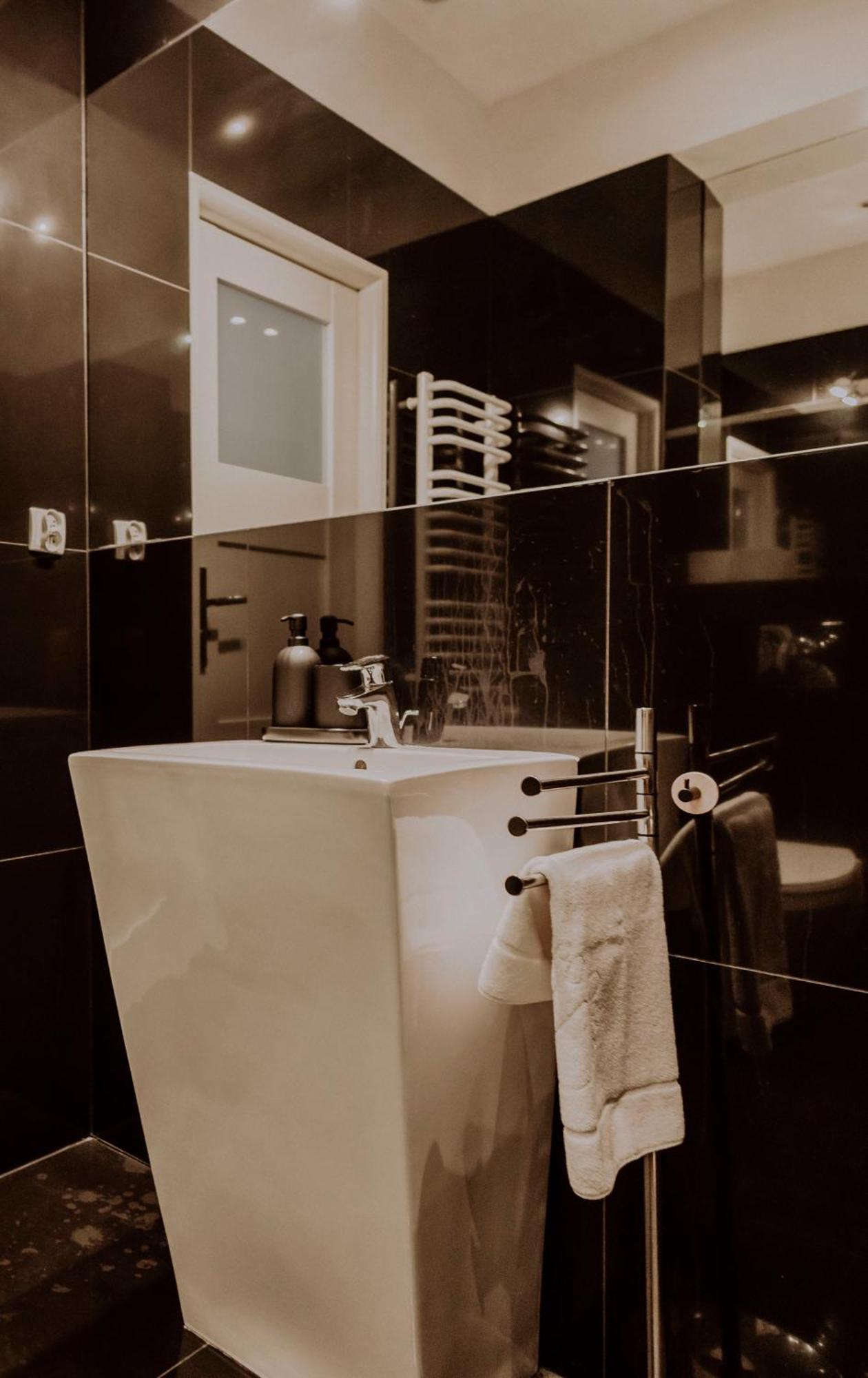 Golden Pearl - Main Square, 100 Sqm, 4 Rooms Krakow Dış mekan fotoğraf