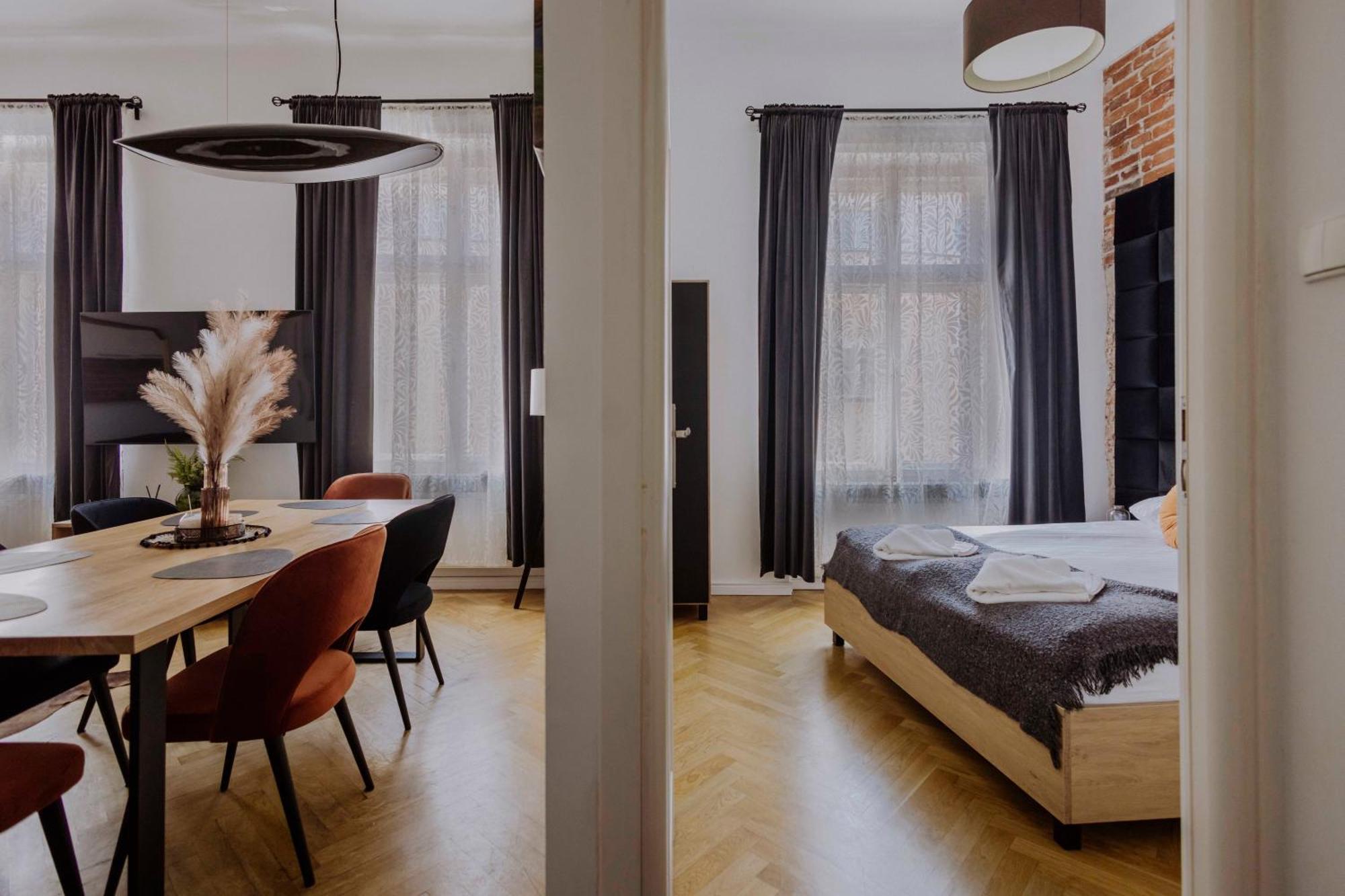 Golden Pearl - Main Square, 100 Sqm, 4 Rooms Krakow Dış mekan fotoğraf