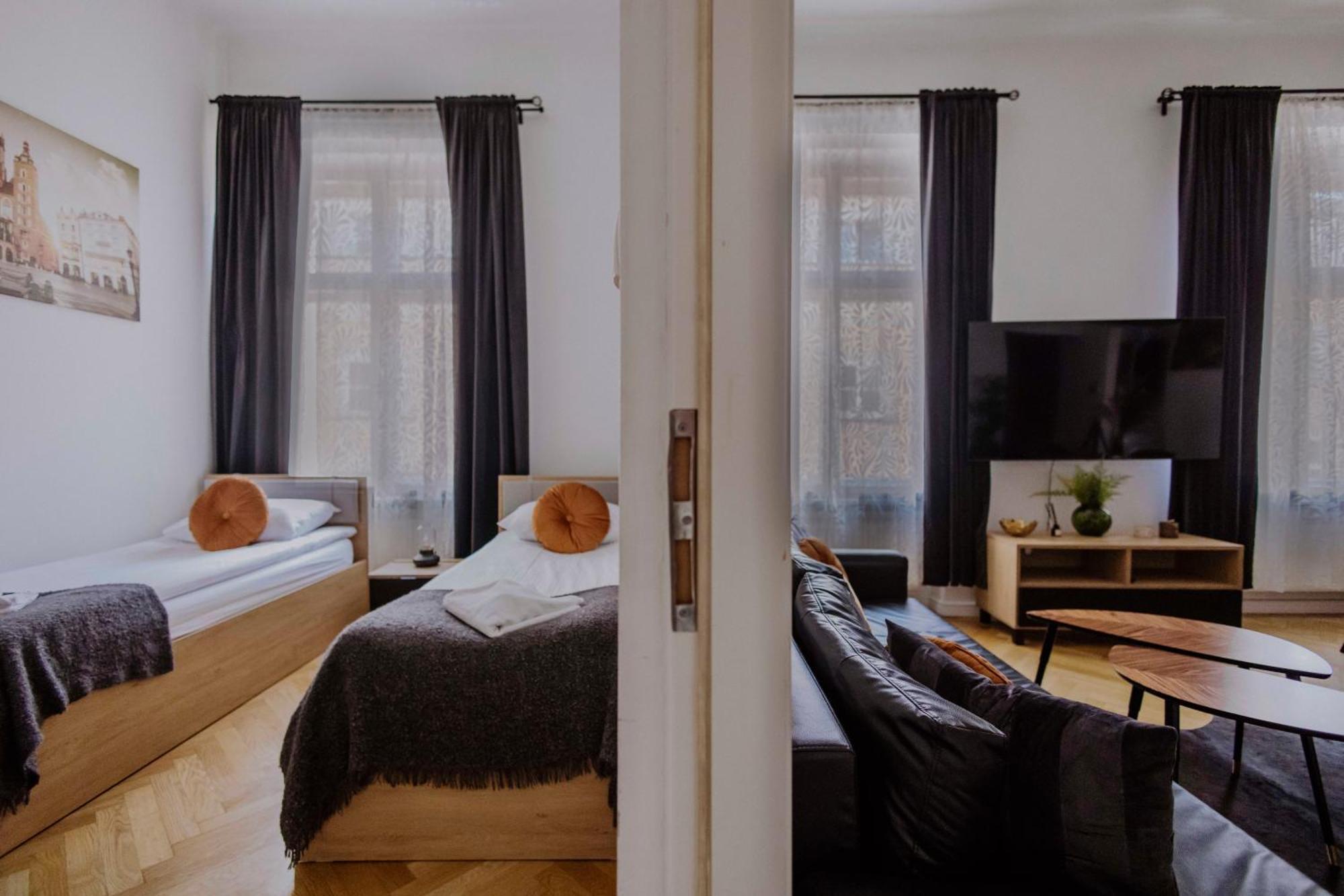 Golden Pearl - Main Square, 100 Sqm, 4 Rooms Krakow Dış mekan fotoğraf