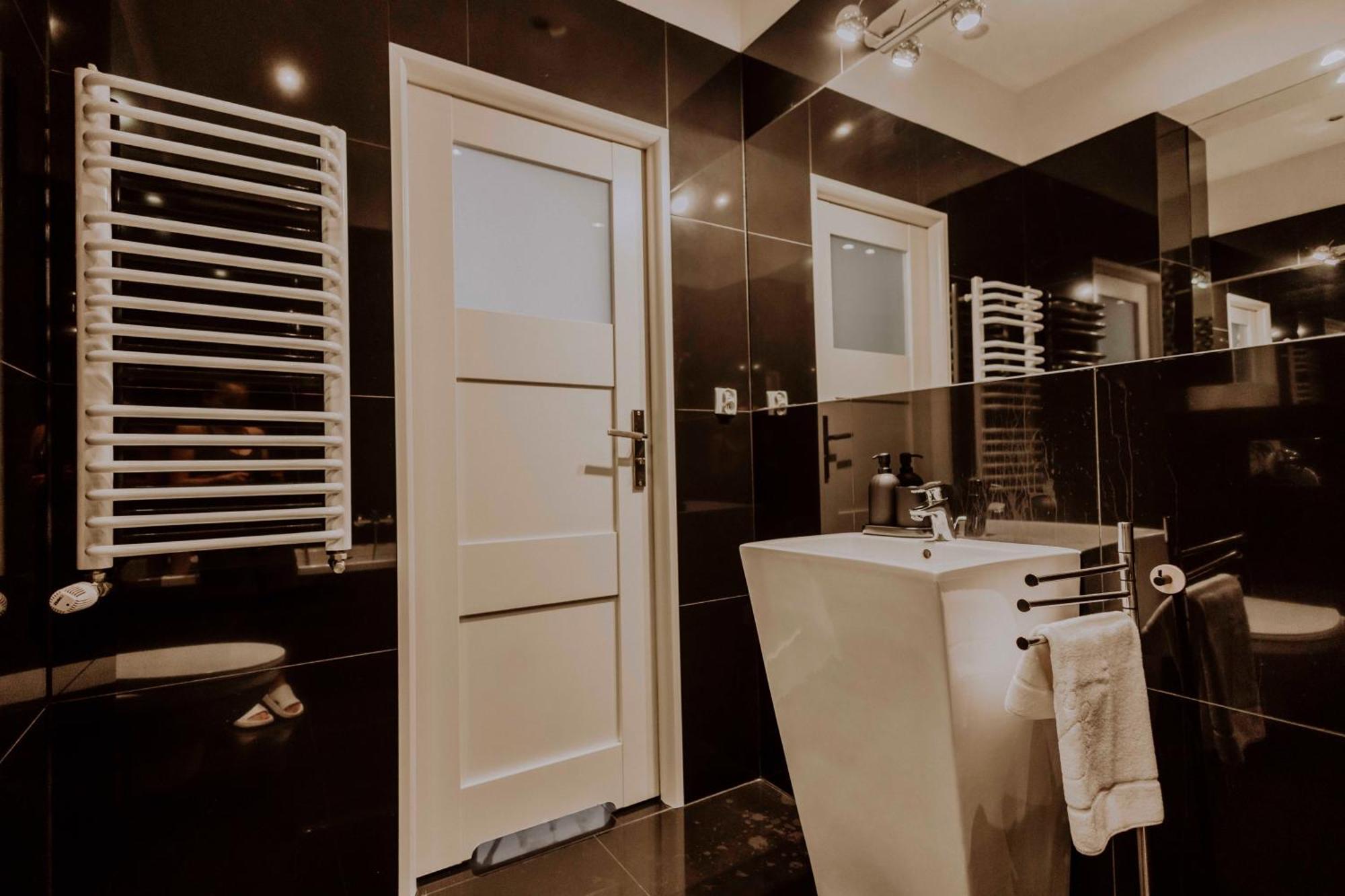 Golden Pearl - Main Square, 100 Sqm, 4 Rooms Krakow Dış mekan fotoğraf