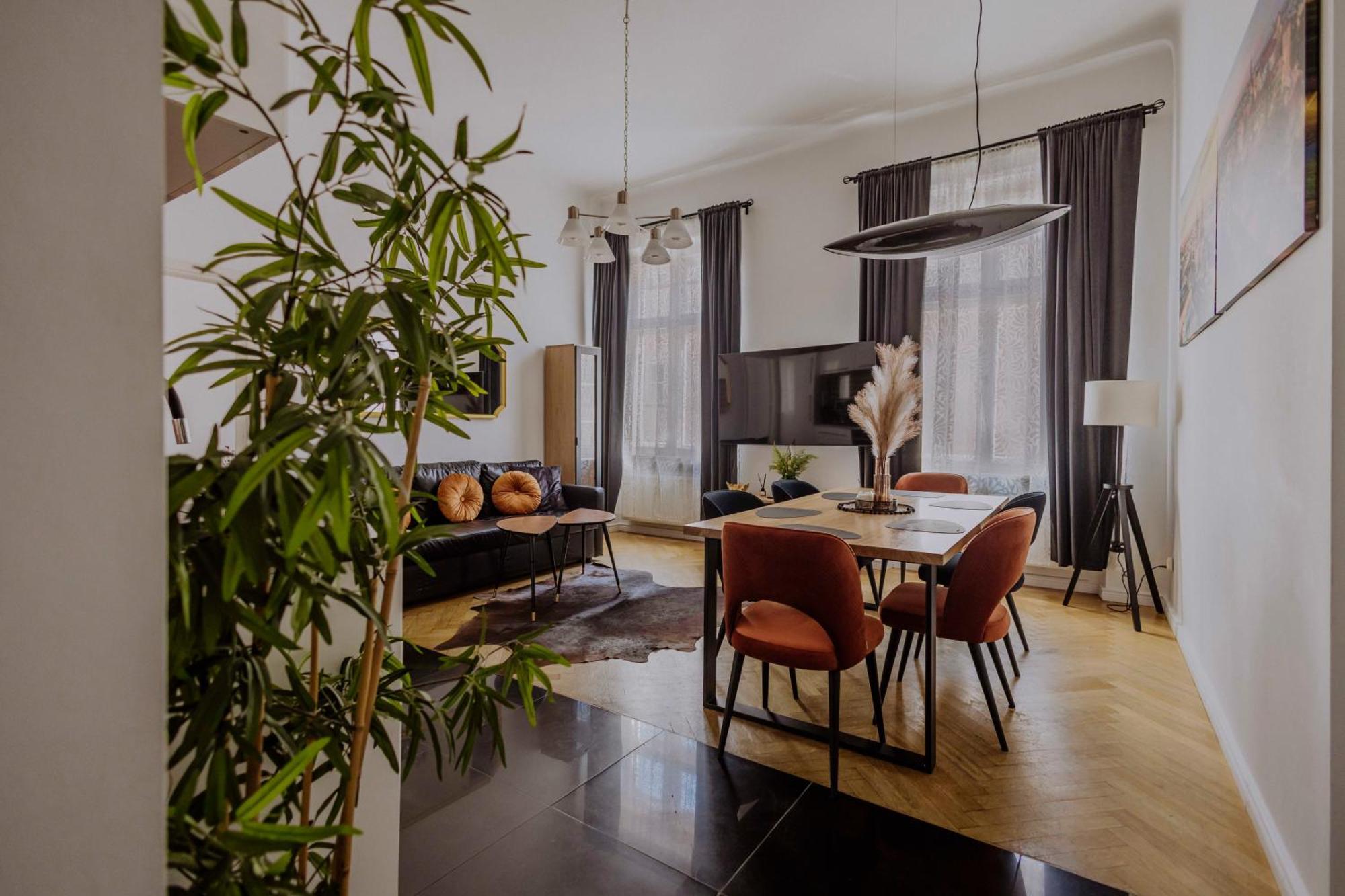 Golden Pearl - Main Square, 100 Sqm, 4 Rooms Krakow Dış mekan fotoğraf